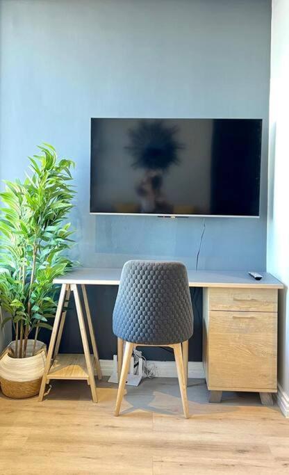 Skyline Views Stylish Studio With Pool, Parking No Load Shedding كيب تاون المظهر الخارجي الصورة