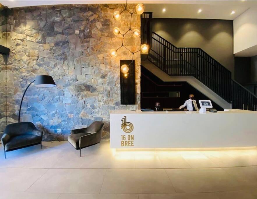 Skyline Views Stylish Studio With Pool, Parking No Load Shedding كيب تاون المظهر الخارجي الصورة
