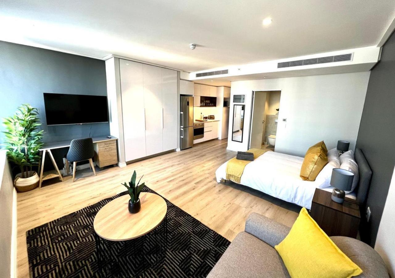 Skyline Views Stylish Studio With Pool, Parking No Load Shedding كيب تاون المظهر الخارجي الصورة